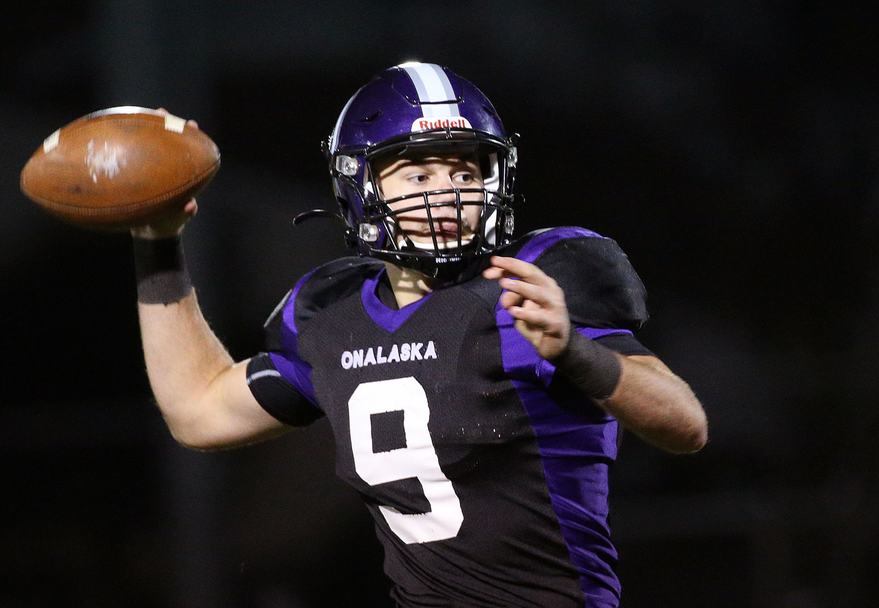 October 25: Monroe vs. Onalaska